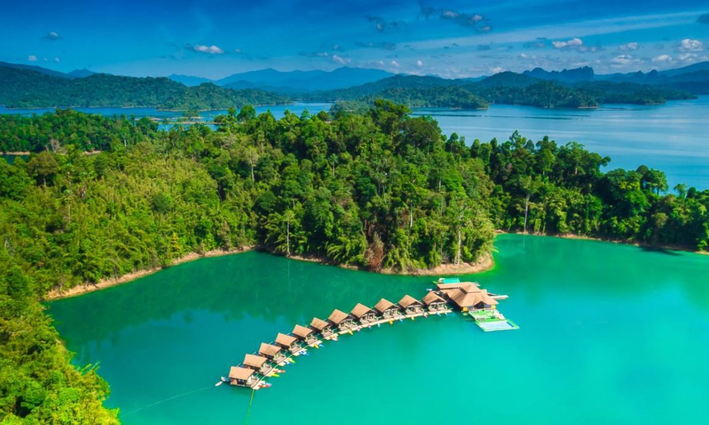 One-day tour to Cheow Lan lake in Khao Sok National Park, Koh Samui, Thailand