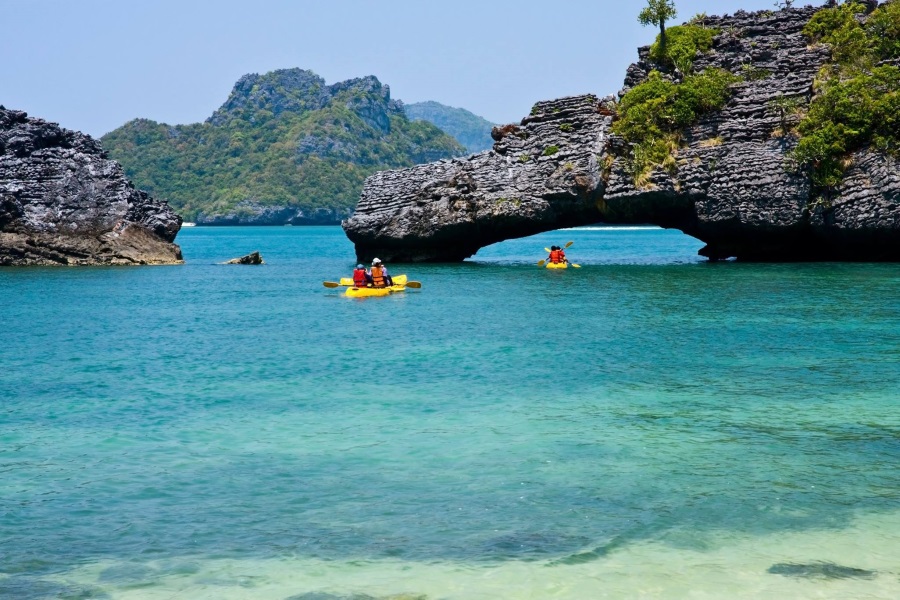 Full day speedboat tour to Angthong Marine Park, Koh Samui, Thailand