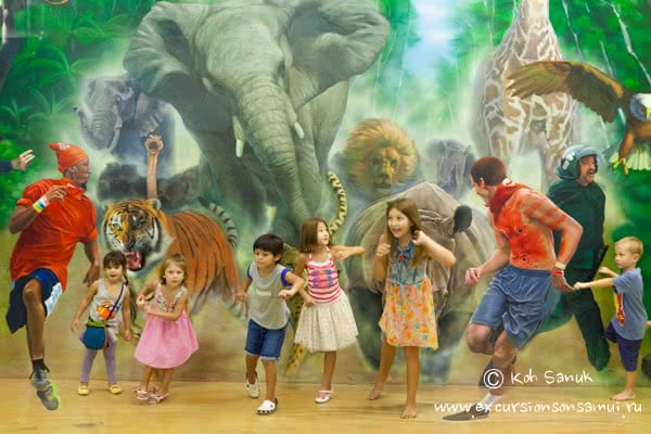 Shiny day: Art Gallery, cruise, elephant ride, animal shows, Koh Samui, Thailand
