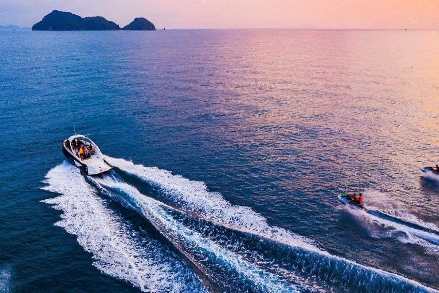Private and group tours by stylish Black Kiss speedboat, Koh Samui, Thailand