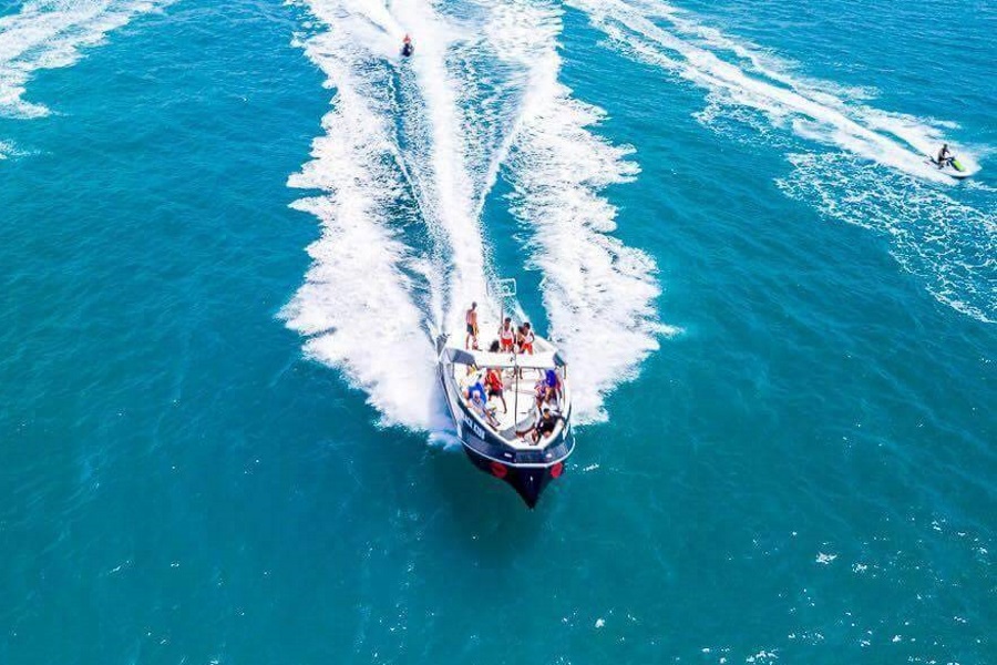 Private and group tours by stylish Black Kiss speedboat, Koh Samui, Thailand
