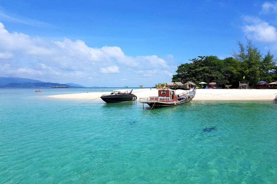 Coral Reef Snorkeling tour to Koh Tan, Koh Samui, Thailand