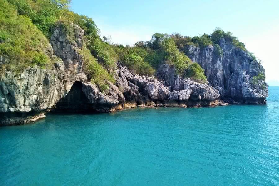 “Green peace island” – relaxing cruise to Koh Tan with lunch in french restaurant, Koh Samui, Thailand