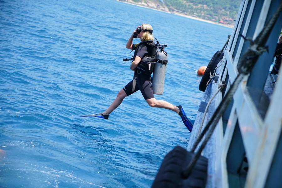 Diving tours on Big boat, Koh Samui, Thailand
