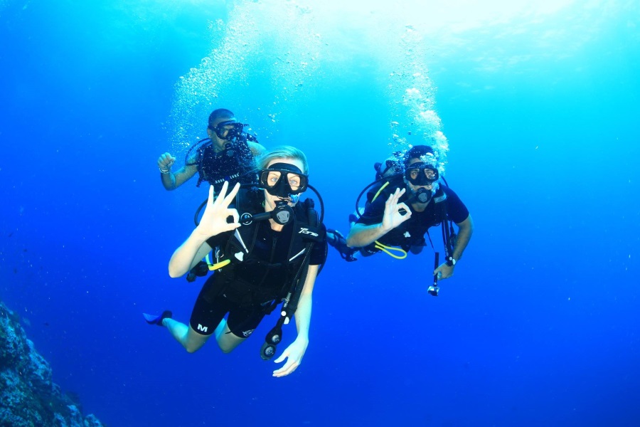 Diving tours on Big boat, Koh Samui, Thailand