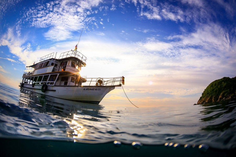 Diving tours on Big boat, Koh Samui, Thailand