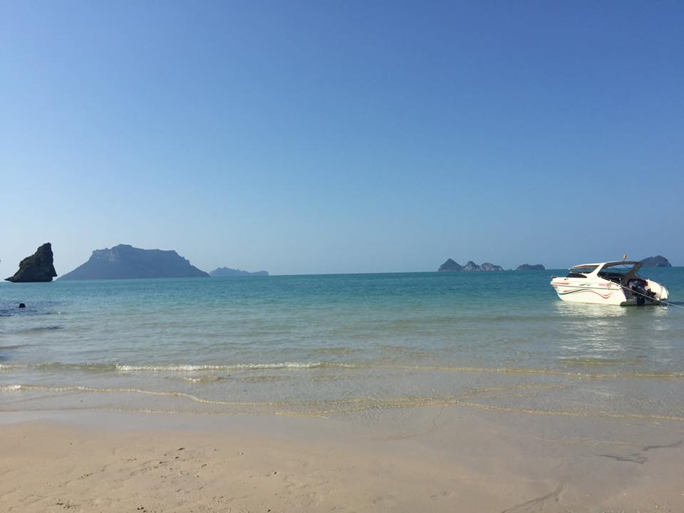 Cruises to Koh Tan by one-engine speedboat “Hemingway”, Koh Samui, Thailand