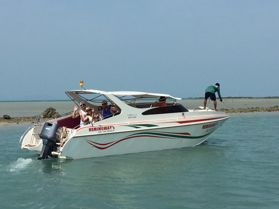 Cruises to Koh Tan by one-engine speedboat “Hemingway”, Koh Samui, Thailand