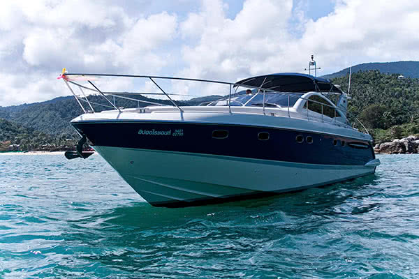Private cruises by “Hip Horizons” yacht, Koh Samui, Thailand