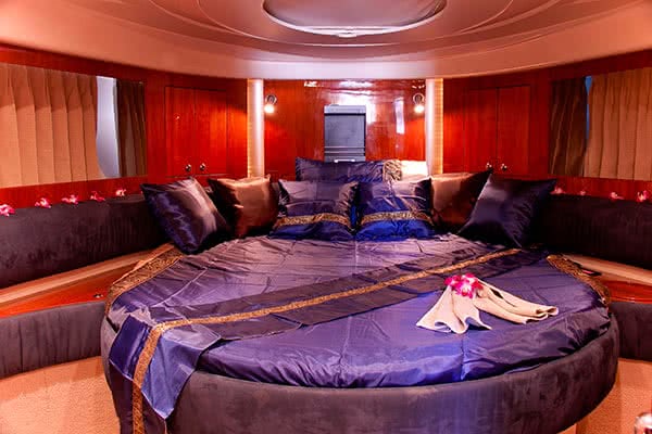 Private cruises by “Hip Horizons” yacht, Koh Samui, Thailand