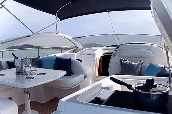 Private cruises by “Hip Horizons” yacht, Koh Samui, Thailand