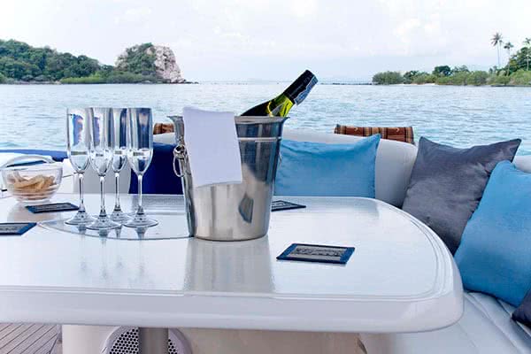 Private cruises by “Hip Horizons” yacht, Koh Samui, Thailand