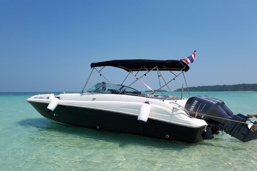 Hurricane 27 boat, Koh Samui, Thailand