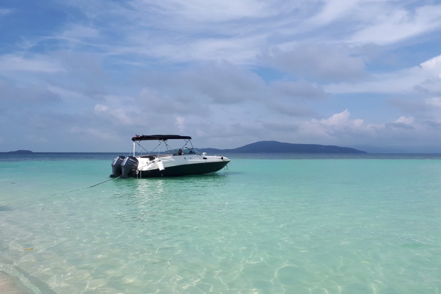 Hurricane 27 boat, Koh Samui, Thailand
