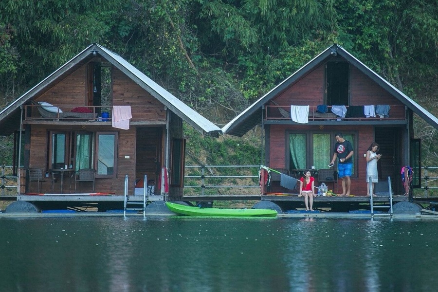 Overnight tour to Khaosok Lake, Koh Samui, Thailand