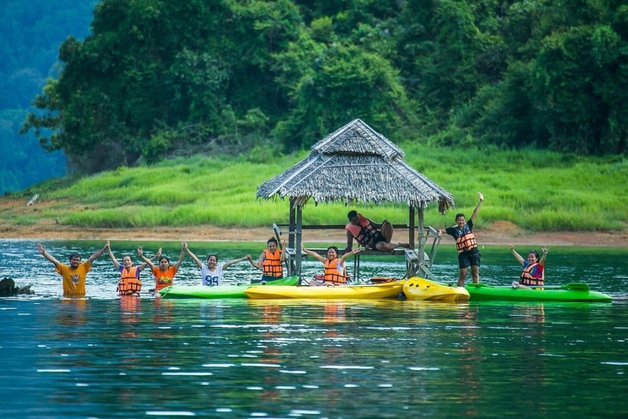 Overnight tour to Khaosok Lake, Koh Samui, Thailand