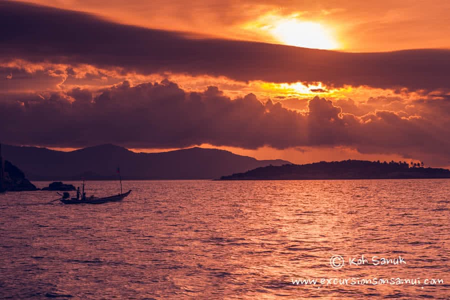 Cruises on sailing catamaran Kia Ora, Koh Samui, Thailand