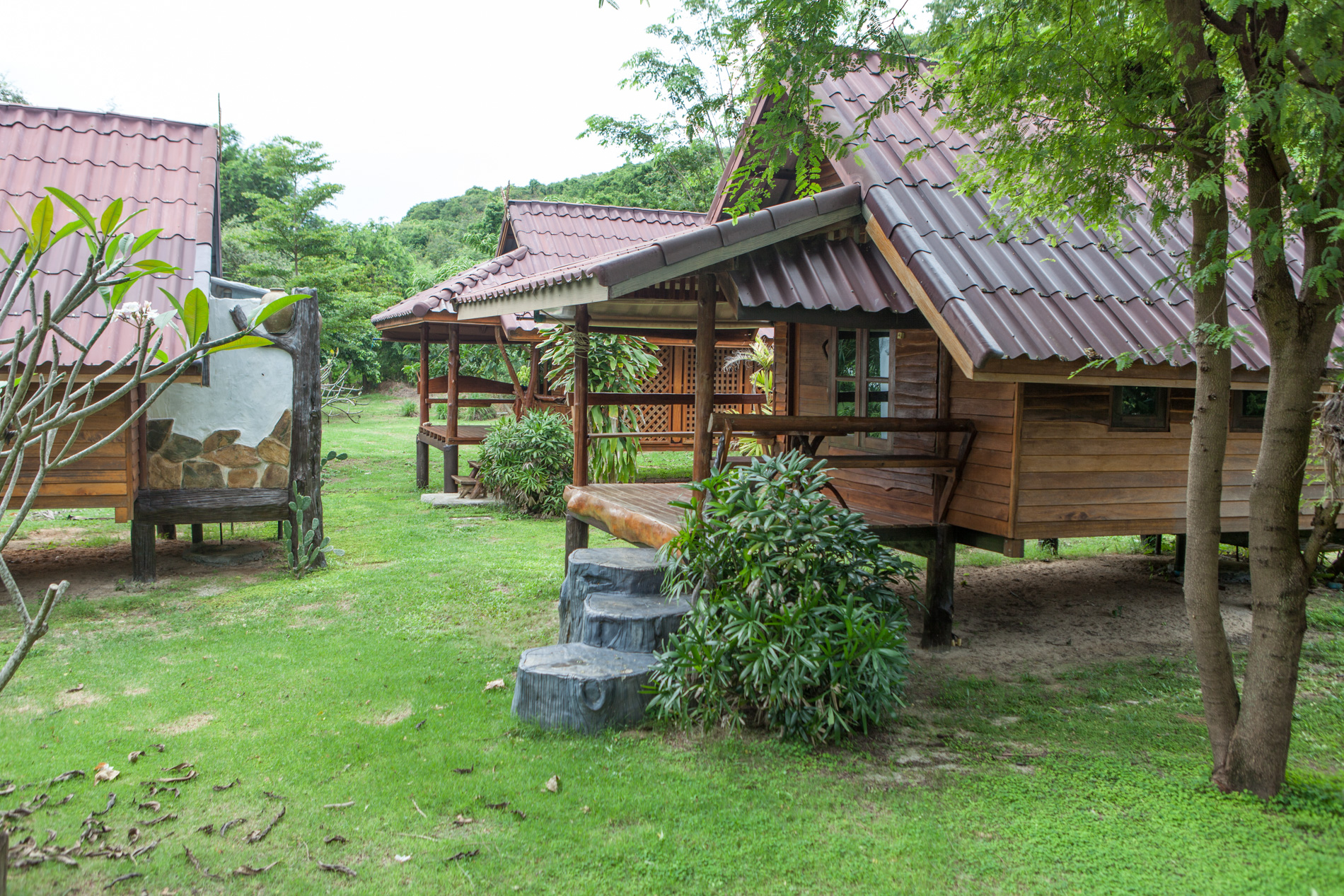 Romantic overnight at Koh Paluay, Angthong marine park, Koh Samui, Thailand