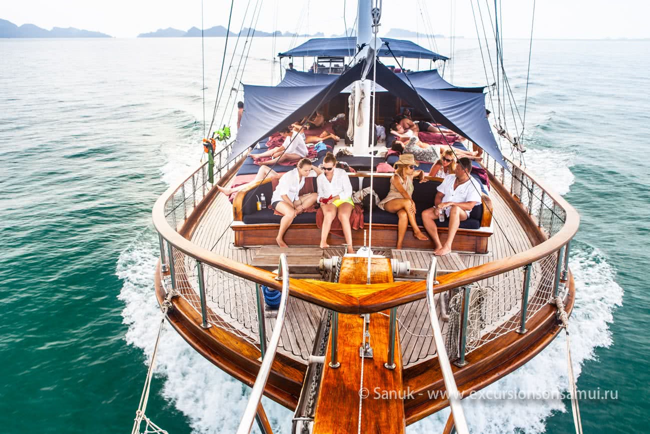 Angthong marine park day cruise by “Naga boutique yacht”, Koh Samui, Thailand