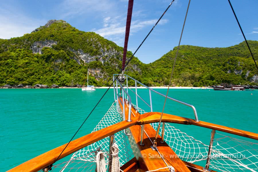 Angthong marine park day cruise by “Naga boutique yacht”, Koh Samui, Thailand