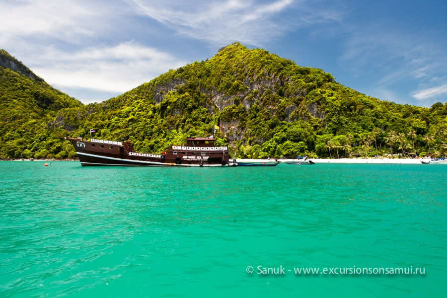 Angthong marine park day cruise by “Naga boutique yacht”, Koh Samui, Thailand