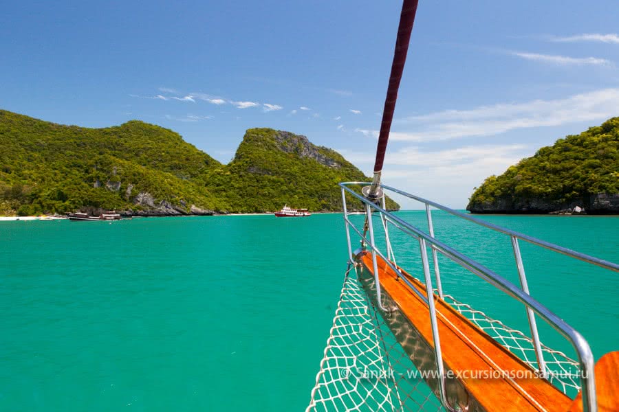 Angthong marine park day cruise by “Naga boutique yacht”, Koh Samui, Thailand