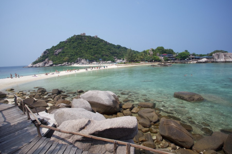 Romantic overnight at Koh Nang Yuan, Koh Samui, Thailand