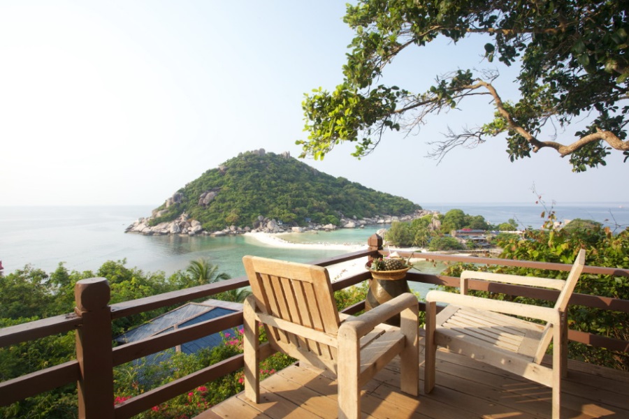 Romantic overnight at Koh Nang Yuan, Koh Samui, Thailand