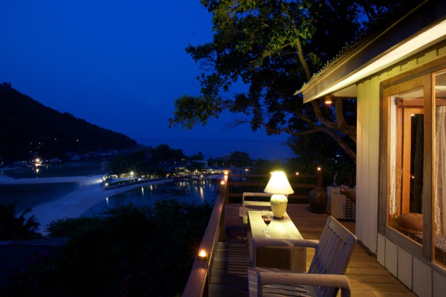 Romantic overnight at Koh Nang Yuan, Koh Samui, Thailand