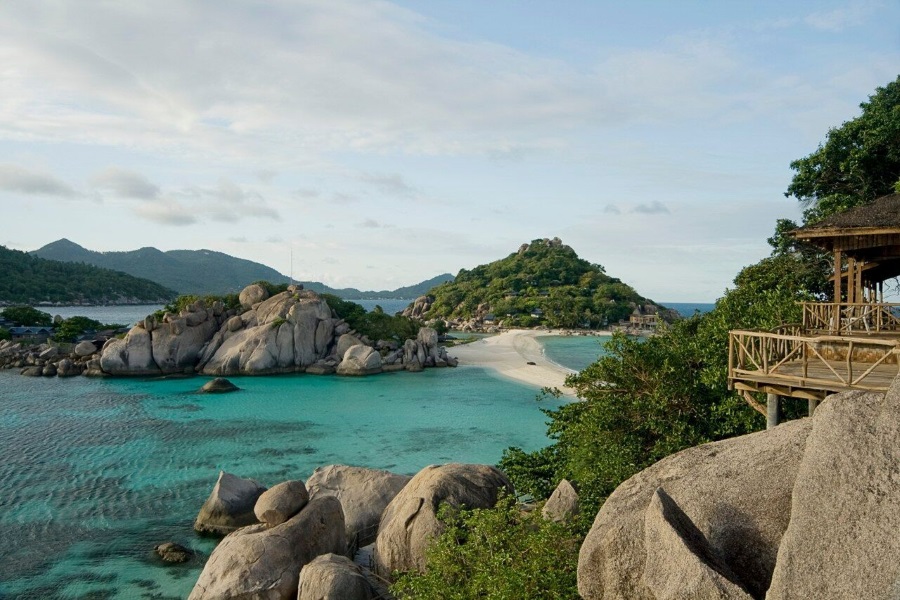 Romantic overnight at Koh Nang Yuan, Koh Samui, Thailand