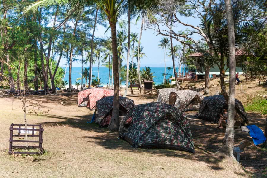 Romantic overnight at Wua Talap, Angthong Marine Park, Koh Samui, Thailand