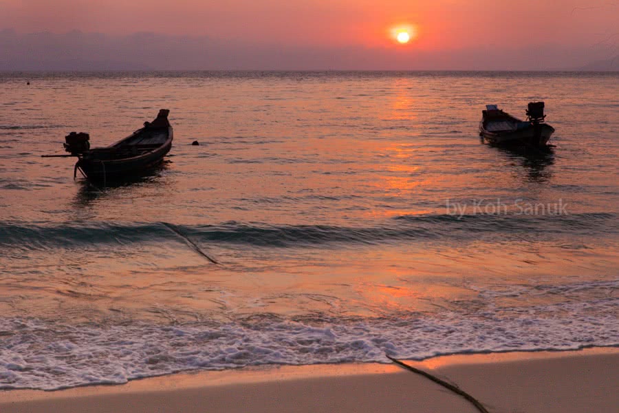 Romantic overnight at Wua Talap, Angthong Marine Park, Koh Samui, Thailand