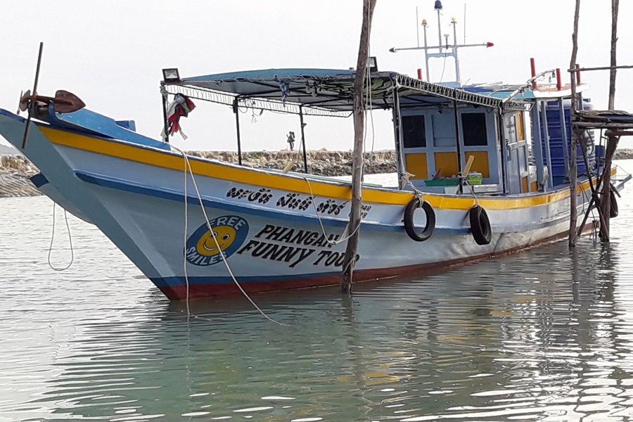 Cruises and fishing trips by fishing boat from Koh Phangan, Koh Samui, Thailand