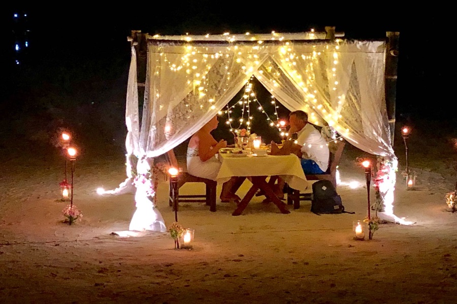 Romantic speedboat cruise with dinner on the beach, Koh Samui, Thailand