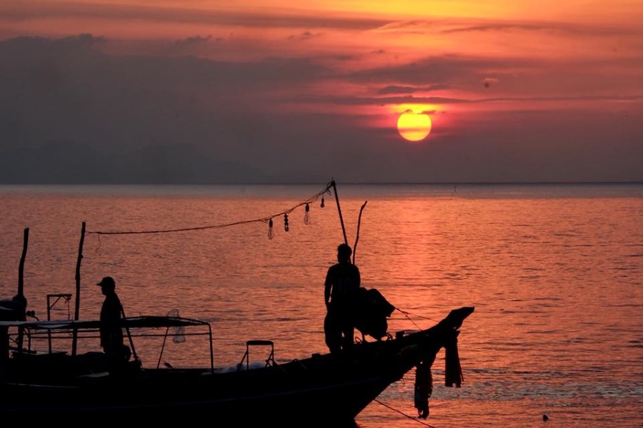 Sunset tour to Koh Tan by longtail boat, Koh Samui, Thailand